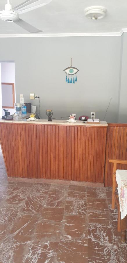 Pansion Marousa Methana Bagian luar foto