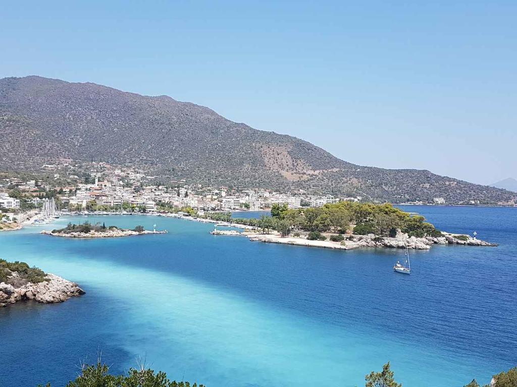 Pansion Marousa Methana Bagian luar foto