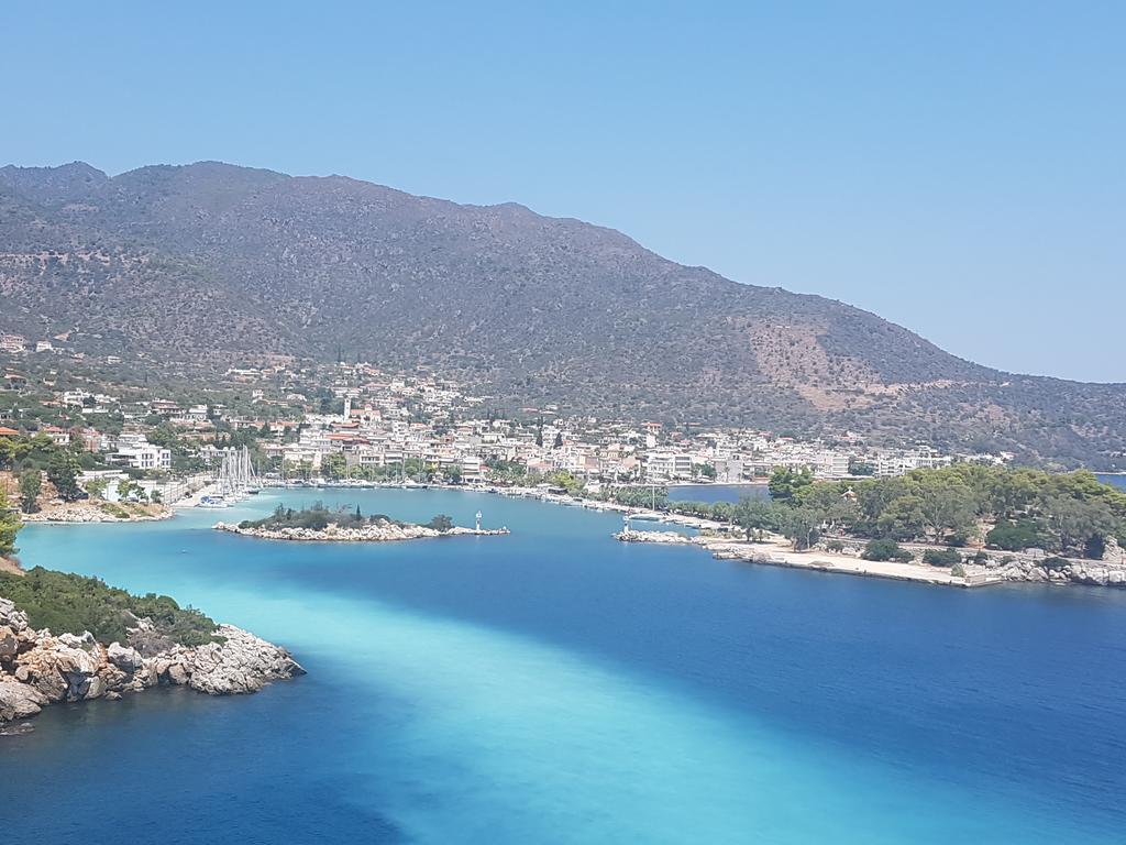 Pansion Marousa Methana Bagian luar foto